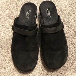 Vionic Mules Size 10